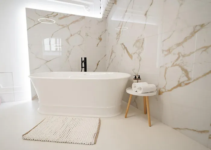 Apartment Vaulted Luxury Retreat Prag