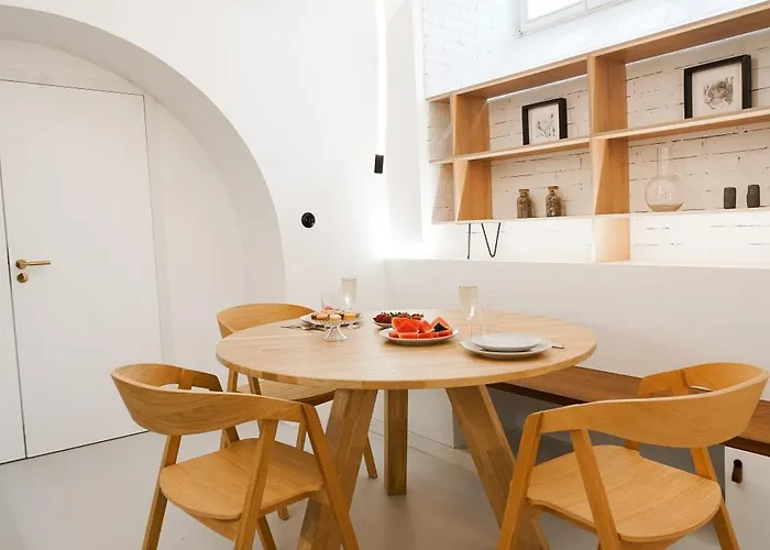 Vaulted Luxury Retreat Apartment Prag