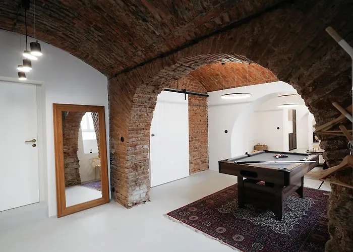 Διαμέρισμα Vaulted Luxury Retreat *