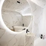 Apartment Vaulted Luxury Retreat *