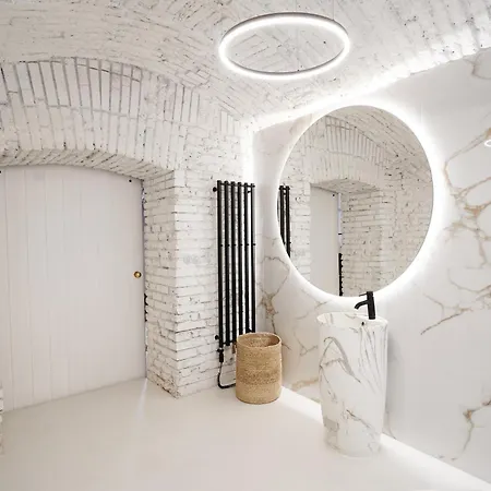 דירה Vaulted Luxury Retreat פראג