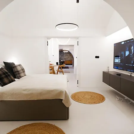 דירה Vaulted Luxury Retreat פראג