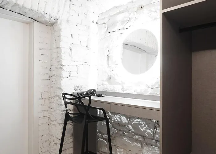 Vaulted Luxury Retreat Apartamento Praga